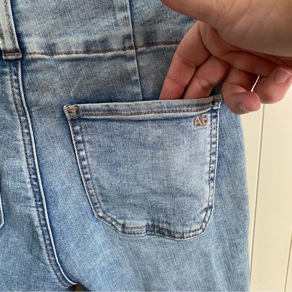 American Eagle Super Hi-Rise Jegging Medium Wash Next Level Stretch Size 0 - Picture 9 of 15